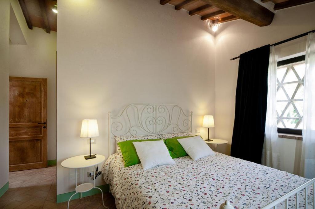 Bed and Breakfast Bosco Ai Marzi Poggibonsi Exterior foto